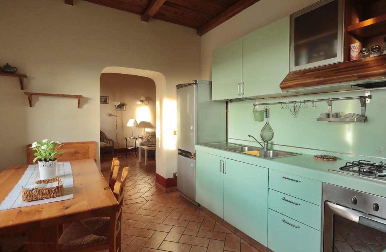 Maison d'hôtes Ai due Cedri à Capranica Extérieur photo