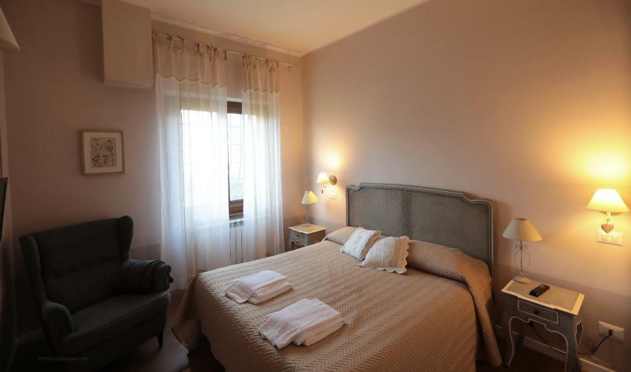 Maison d'hôtes Ai due Cedri à Capranica Extérieur photo